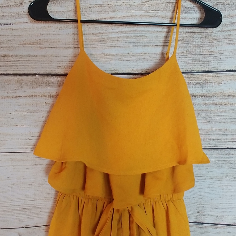 New One Clothing yellow jumpsuit crop romper - Picture 4 of 5
